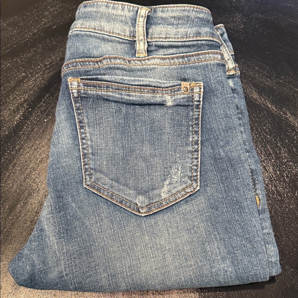 Silver Jeans Women's Straight Leg Blue Denim Size 30X27